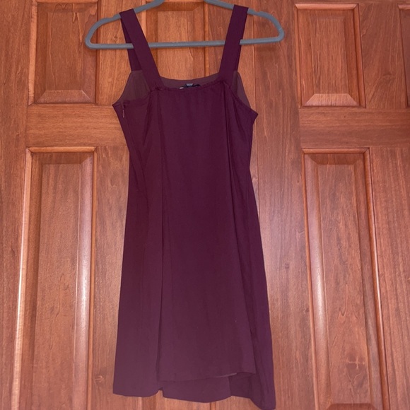 Dress - Picture 2 of 4